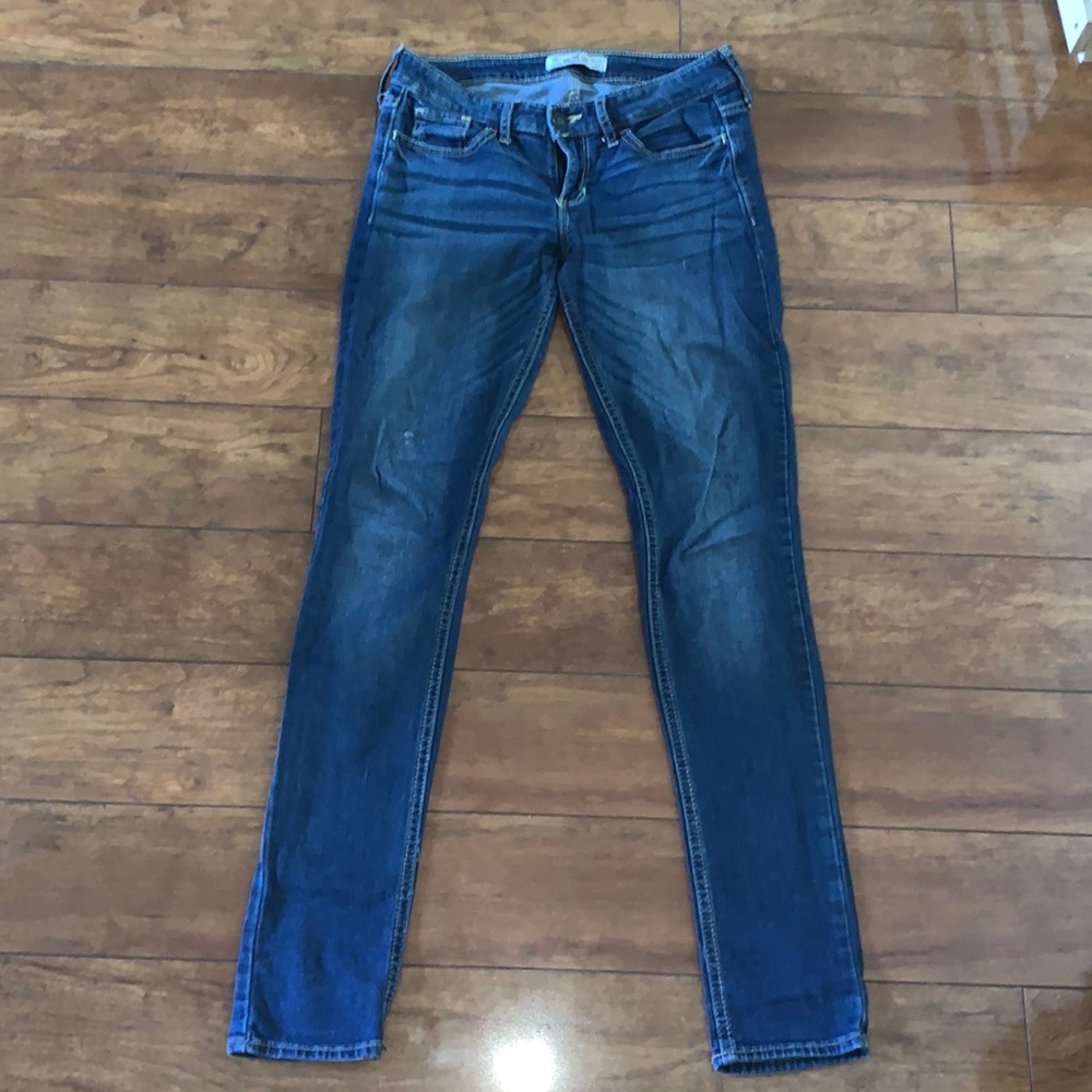 Hollister dark wash skinny jeans